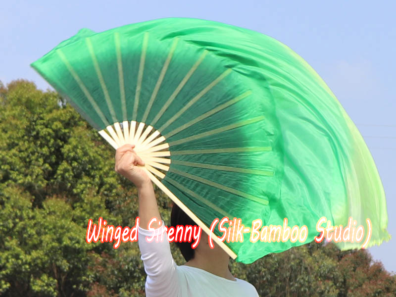 1 PIECE Emerald right hand big silk flutter fan