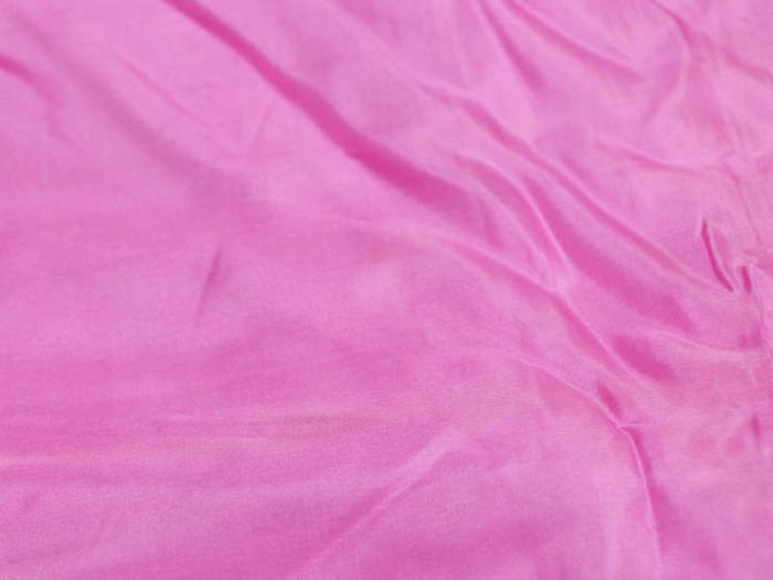 Tela de seda 100% rosado claro