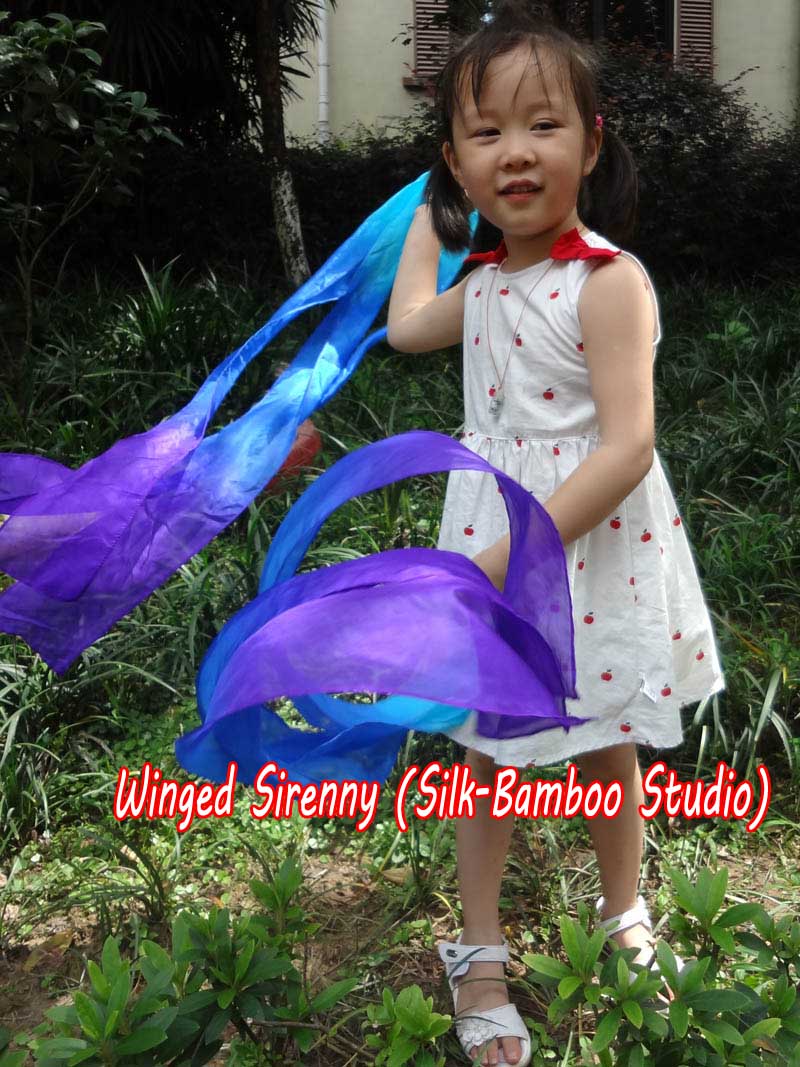 1 piece Mystery real silk hand kite runner for kids play