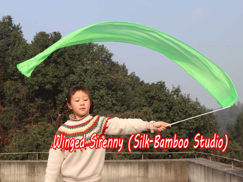 1 piece green 1.8m (71") silk streamer